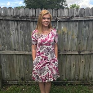 Beautiful knee length Dress with Pockets So Cute